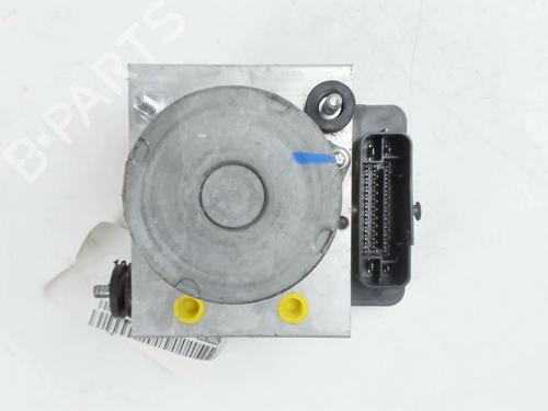ABS pump RENAULT MASTER III Van (FV) 2.3 dCi 130 FWD (FV0M, FV0Y, FV0J, FV02, FV03) | BP37090560M43 - Image 4