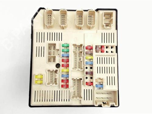 Used Fuse box RENAULT LAGUNA III (BT0/1) 2.0 dCi (BT07, BT0J, BT14, BT1A, BT1S) (131 hp) 24473759