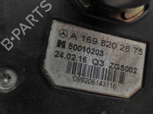 Base antenna Base antenna MERCEDES-BENZ B-CLASS Sports Tourer (W245) B 180 CDI (245.207) (109 hp) 35938509 35938509
