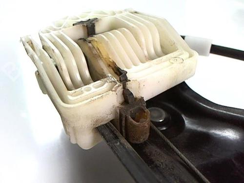 Used Front left window mechanism Front left window mechanism BMW 3 (E90) 320 d (163 hp) 20427213 20427213