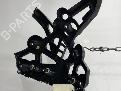 rear-bumper-bracket-renault-megane-iii-coupe-dz01_-2008-2009-2010-2011-2012-2013-2014-2015-2016-29844208 main image