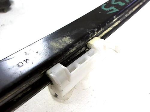Used Front right window mechanism Front right window mechanism ALFA ROMEO 147 (937_) 1.9 JTD (937.AXD1A, 937.BXD1A, 937.AXV1A, 937.BXB1A,... (115 hp) 20427037 20427037