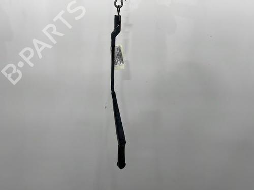Used Front windshield wiper arm HYUNDAI i30 Estate (FD) 1.6 CRDi (116 hp) 20440076