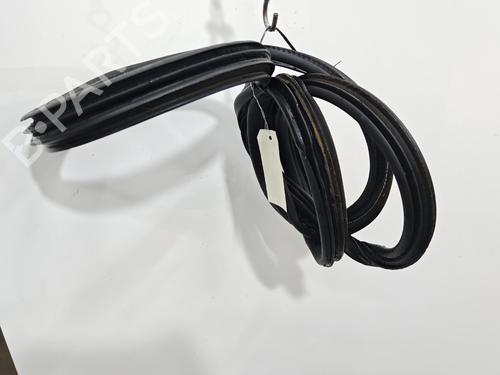 rubber-door-seal-opel-corsa-c-x01-2000-2001-2002-2003-2004-2005-2006-2007-2008-2009-39641529 main image