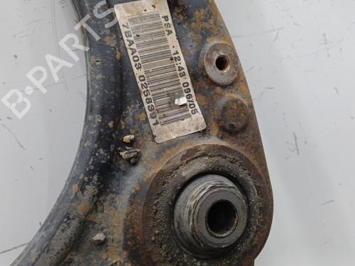 Used Left front suspension arm Left front suspension arm 20401536 20401536