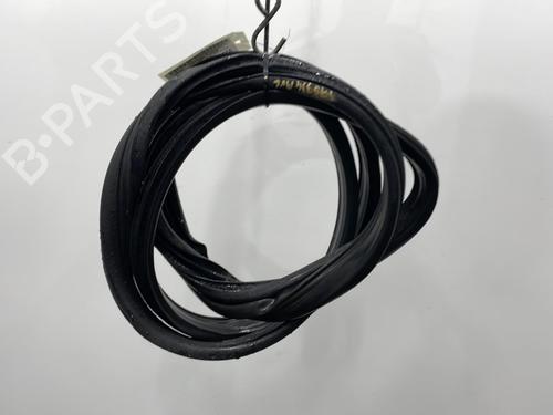 Used Rubber door seal OPEL MERIVA A MPV (X03) 1.7 CDTI (E75) (100 hp) 20418244