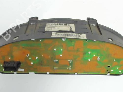 Used Instrument cluster PEUGEOT 406 Coupe (8C) 2.2 HDI (133 hp) 20413760