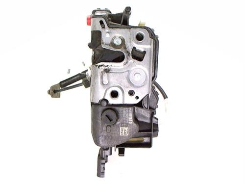 Fechadura trás direita Fechadura trás direita CITROËN C3 II (SC_) 1.0 VTi 68 (68 hp) 20462195 20462195