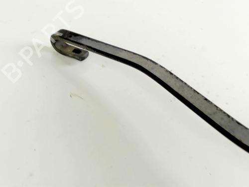 Front windshield wiper arm HYUNDAI ELANTRA III (XD) 2.0 CRDi | BP20402951C143 