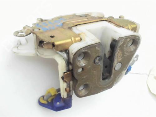 Front right lock NISSAN VANETTE CARGO Van (HC 23) 2.3 D | BP20397702C97 