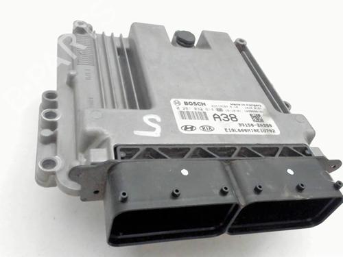 Used Engine control unit (ECU) Engine control unit (ECU) KIA SPORTAGE IV (QL, QLE) 1.7 CRDi (116 hp) 40461780 40461780