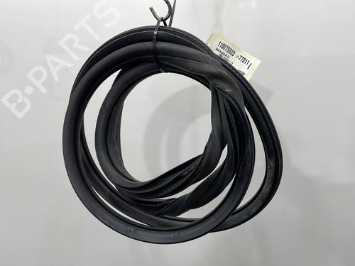 Used Rubber door seal PEUGEOT 2008 I (CU_) 1.2 THP 110 / PureTech 110 (110 hp) 27873742