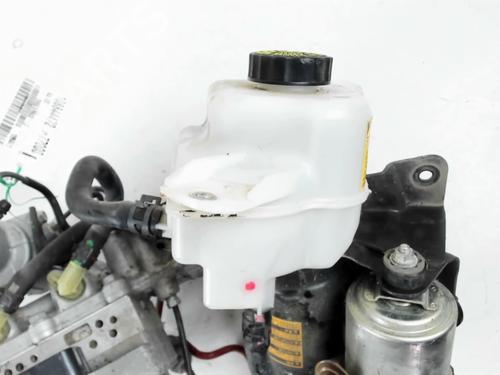 ABS pump TOYOTA YARIS (_P13_) 1.5 Hybrid (NHP130_, NHP130) | BP27638416M43 