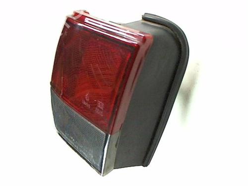 Left taillight HYUNDAI SONATA III (Y-3) 3.0 i V6 | BP20478136C34 