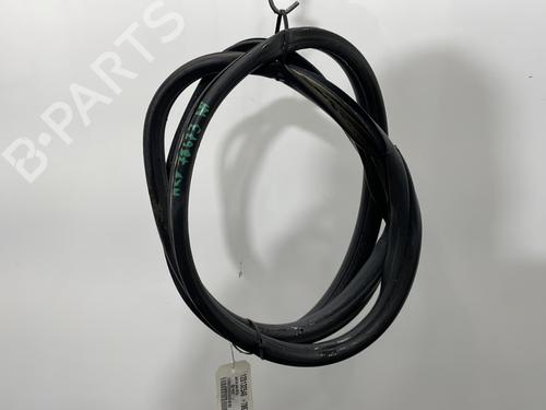 Used Rubber door seal PEUGEOT 306 Hatchback (7A, 7C, N3, N5) 1.4 (75 hp) 32014013
