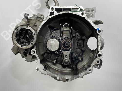 Used Gearbox AUDI A1 Sportback (8XA, 8XF) 1.6 TDI (90 hp) 27347514