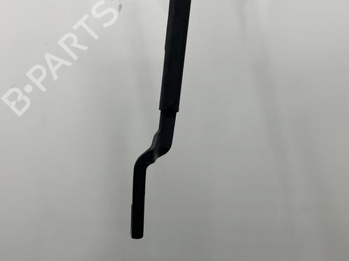 Used Front windshield wiper arm Front windshield wiper arm 22104783 22104783