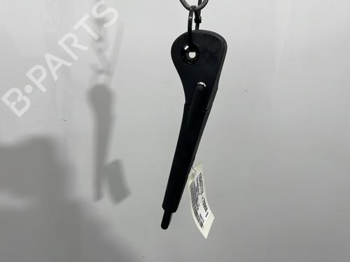 Used Rear windshield wiper arm RENAULT SCÉNIC II (JM0/1_) 1.9 dCi (JM0G, JM12, JM1G, JM2C) (120 hp) 32138943