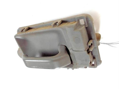 Used Rear right interior door handle Rear right interior door handle 21235731 21235731