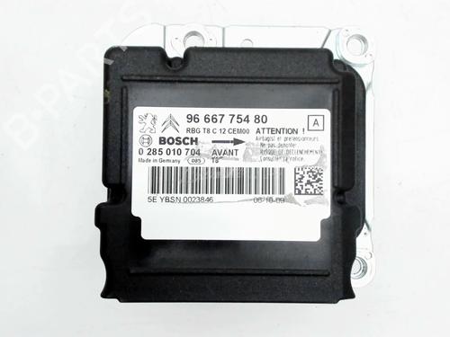 Used ECU airbags PEUGEOT 5008 (0U_, 0E_) 2.0 HDi 150 / BlueHDi 150 (150 hp) 21097915
