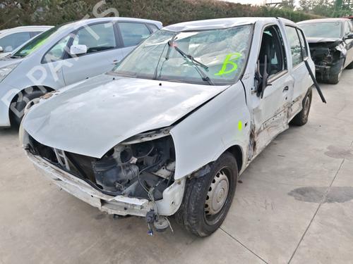 Brugte RENAULT CLIO II (BB_, CB_) 1.5 dCi (B/CB07) (65 hp) 4287918