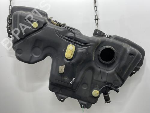 Used Fuel tank RENAULT CLIO III (BR0/1, CR0/1) 1.2 16V (BR02, BR0J, BR11, CR02, CR0J, CR11) (75 hp) 27572165