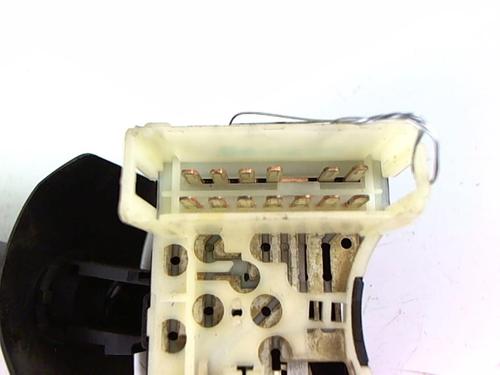 Used Steering column stalk RENAULT CLIO II (BB_, CB_) 1.2 (BB0A, BB0F, BB10, BB1K, BB28, BB2D, BB2H, CB0A,... (58 hp) 20403299