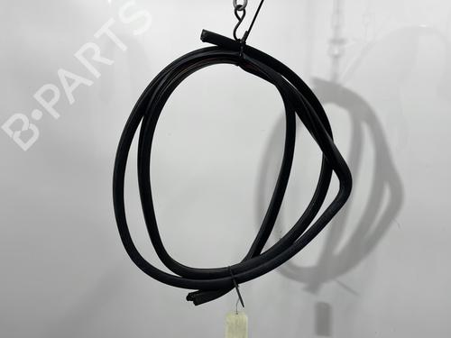 Used Rubber door seal CITROËN SAXO (S0, S1) 1.0 X (50 hp) 30308296