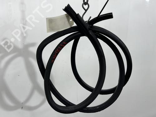 rubber-door-seal-toyota-yaris-_p1_-1999-2000-2001-2002-2003-2004-2005-33314874 main image