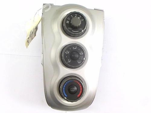 Used Climate control TOYOTA YARIS (_P9_) 1.4 D-4D (NLP90_, NLP90R) (90 hp) 20466922