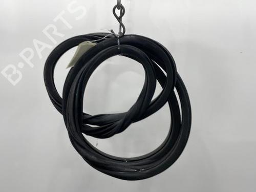 Used Rubber door seal CITROËN DS5 2.0 HDi 165 (163 hp) 20395363