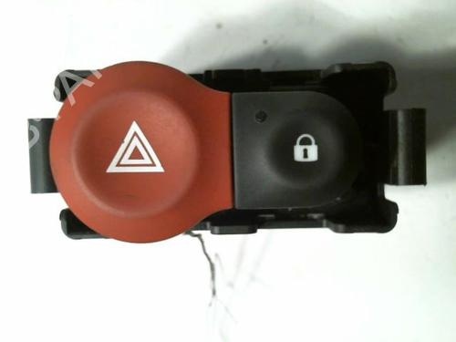 Alarmlicht Schakelaar RENAULT CLIO III (BR0/1, CR0/1) 1.5 dCi (BR17, CR17) (86 hp) 20431026