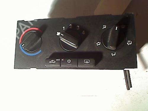 Used Climate control OPEL ZAFIRA A MPV (T98) 1.8 16V (F75) (116 hp) 21233231
