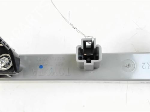Used Third brake light Third brake light TOYOTA AURIS (_E18_) 1.8 Hybrid (ZWE186_, ZWE186R) (136 hp) 33993569 33993569