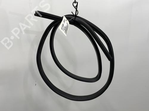 Used Rubber door seal FORD FIESTA VI (CB1, CCN) 1.4 TDCi (70 hp) 24468315