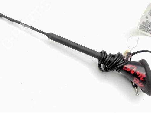 Base antenna Base antenna TOYOTA COROLLA Verso (_E12_) 1.6 VVT-i (ZZE121_, ZZE121R) (110 hp) 35892637 35892637