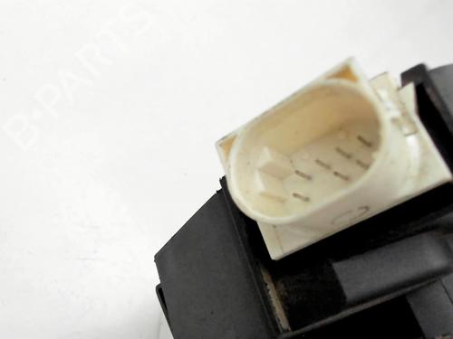 Rear left lock LAND ROVER FREELANDER I (L314) 2.0 DI 4x4 | BP21422748C100 
