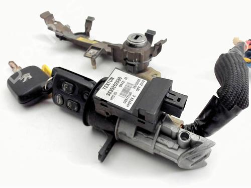 Ignition barrel PEUGEOT 607 (9D, 9U) 2.2 HDi | BP31074546M48