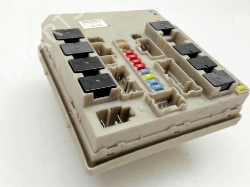 Used Fuse box Fuse box 36900469 36900469