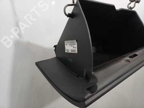 Used Glove box Glove box MAZDA CX-5 (KE, GH) 2.2 D AWD (KE2AW) (150 hp) 34104537 34104537