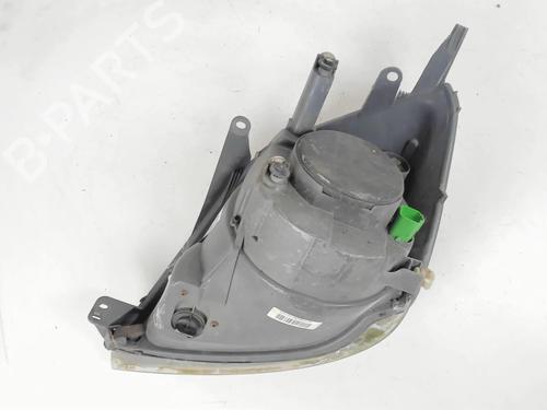Right headlight FORD FIESTA V (JH_, JD_) 1.4 TDCi | BP20439596C29 