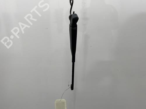 Used Rear windshield wiper arm PEUGEOT 106 I (1A, 1C) 1.0 (50 hp) 22939836