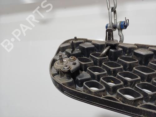 Used Grille Grille 37090621 37090621