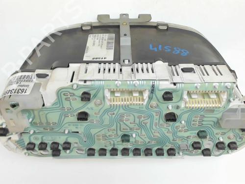 Instrument cluster VOLVO V40 Estate (645) 1.8 | BP20474218C47 