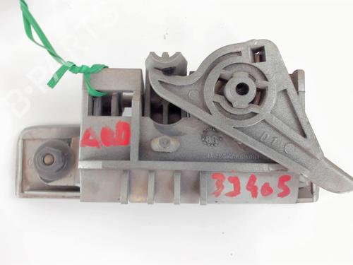 Used Rear right exterior door handle Rear right exterior door handle PEUGEOT 405 I Break (15E) 1.9 (95 hp) 20425040 20425040