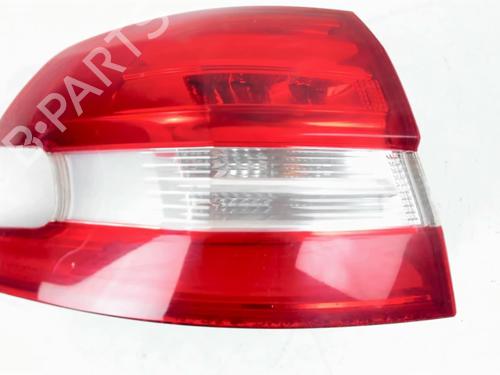 Used Left taillight Left taillight PEUGEOT 308 SW II (LC_, LJ_, LR_, LX_, L4_) 1.6 BlueHDi 120 (120 hp) 33635653 33635653