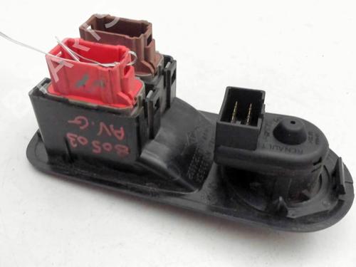 Left front window switch RENAULT MASTER II Van (FD) 2.5 dCi (FD01, FD02, FD21, FD22, FD31, FD32, FD3Y, FD71,... | BP40461584I27 - Image 5