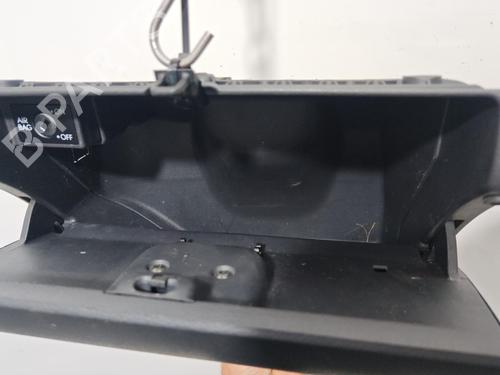 Used Glove box Glove box VW POLO IV (9N_, 9A_) 1.2 12V (64 hp) 40544545 40544545