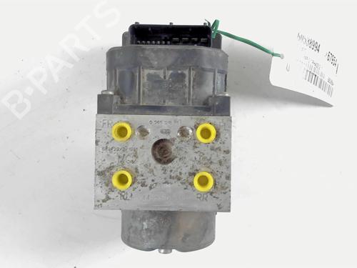 Used ABS pump TOYOTA YARIS (_P1_) 1.0 (SCP10_, SCP10R) (65 hp) 20470123