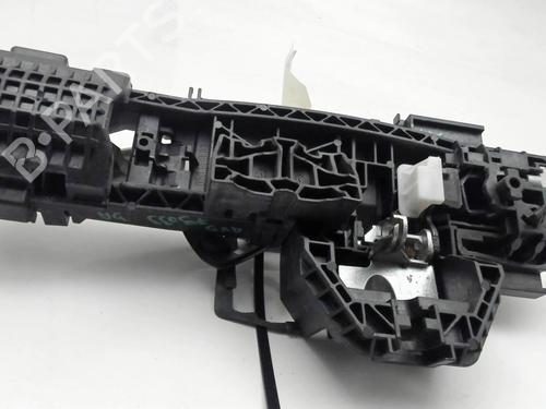 front-right-exterior-door-handle-mercedes-benz-cla-coupe-c117-2013-2014-2015-2016-2017-2018-2019-33131083 main image
